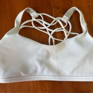 Lululemon Free To Be Bra Size 8 Ribbed